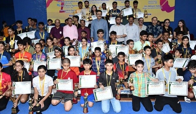 Badminton