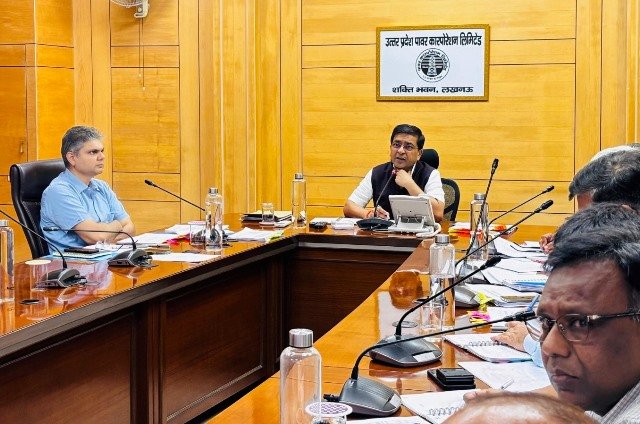 यूपी के सरकारी विभागों में लगे 45,966 स्मार्ट मीटर में से 37,614 मीटर प्री पेड हुए thecoverage