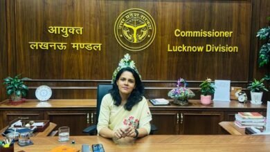 रिलीव हुईं लखनऊ कमिश्नर रोशन जैकब, उदास दिखे अधिकारी the coverage