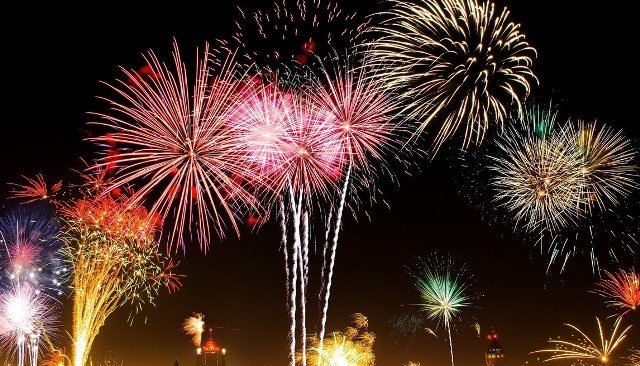 दिवाली पर पटाखों के तेज शोर और धुएं से सतर्क रहें The coverage