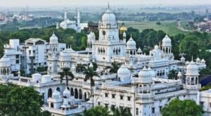 रिटायरमेंट पर केजीएमयू शिक्षकों को मिलेगी पीजीआई के समान ग्रेच्युटी व अन्य लाभ