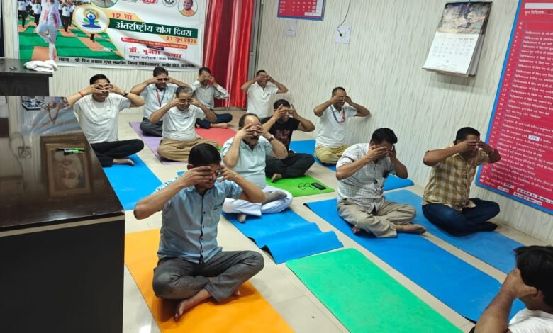 Yoga Day Varanasi e1782042198492