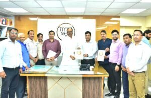 NMO प्रतिनिधिमंडल ने डिप्टी सीएम ब्रजेश पाठक से की मुलाकात, डॉक्टरों के भत्ते, हॉस्टल सुधार और डीजी पद पर वरिष्ठ शिक्षक की नियुक्ति की मांग