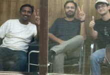 दिल्ली पुलिस ने कॉकरोच जनता पार्टी के तीन प्रमुख सदस्यों को गिरफ्तार किया
