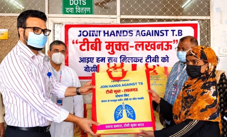 डेढ़ साल से टीबी मरीजों की मदद कर रहे प्रदीप, बांटीं 1460 पोषण पोटली