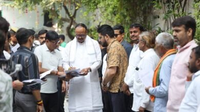 केजीएमयू में चयन के 10 महीने बाद भी जॉइनिंग नहीं, डिप्टी सीएम से मिले अभ्यर्थी