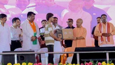 मुख्यमंत्री ने राष्ट्रीय प्रतियोगिताओं की विजेता खिलाड़ियों को किया सम्मानित