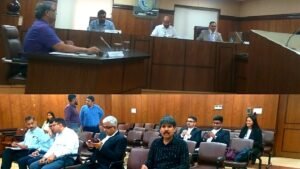 नोएडा डेटा सेंटर में अडानी को बिजली लाइसेंस देने का विरोध