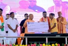 सीएम योगी ने दी अखिलेश को खुली चुनौती- आइए, अयोध्या से किस्मत आजमाते हैं