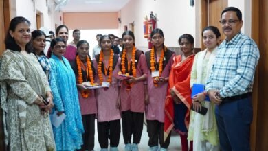योगी सरकार में मिशन शक्ति से बेटियों को नेतृत्व का अवसर, चार छात्राओं ने संभाली मध्याह्न भोजन प्राधिकरण की कमान